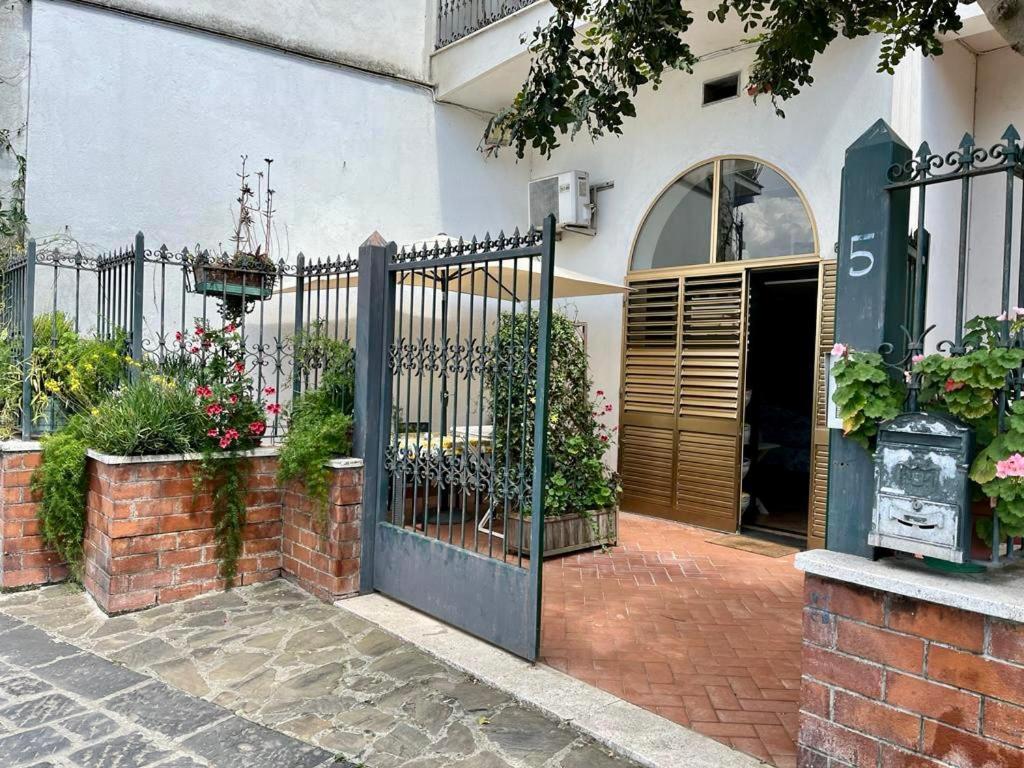Casa Violante Appartement Vico Equense Buitenkant foto